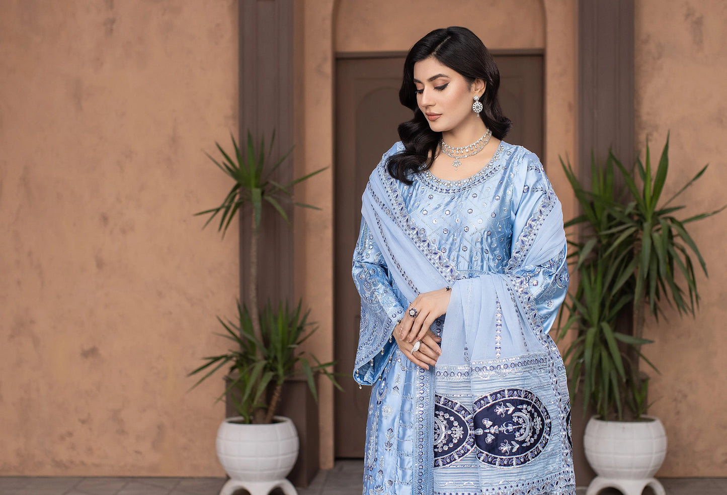 Cream Embroidered 3-Piece Suit – Premium Silk | Yahyas