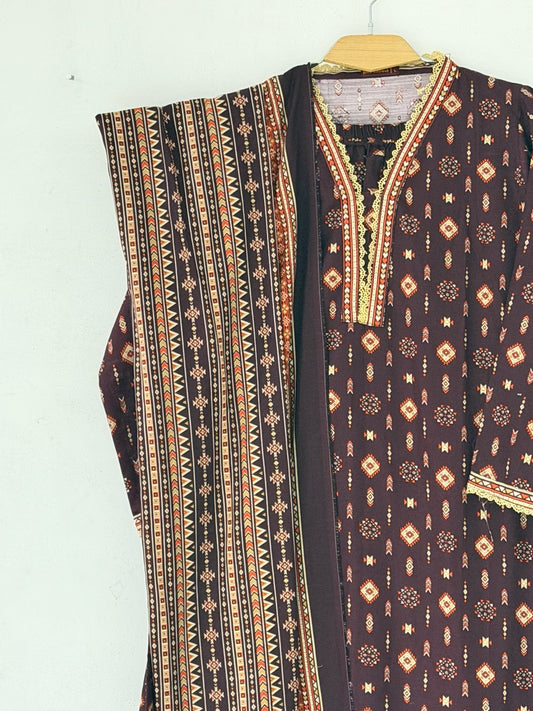 Bin Saeed Khaadar black rust geometric suit and printed shawl close view