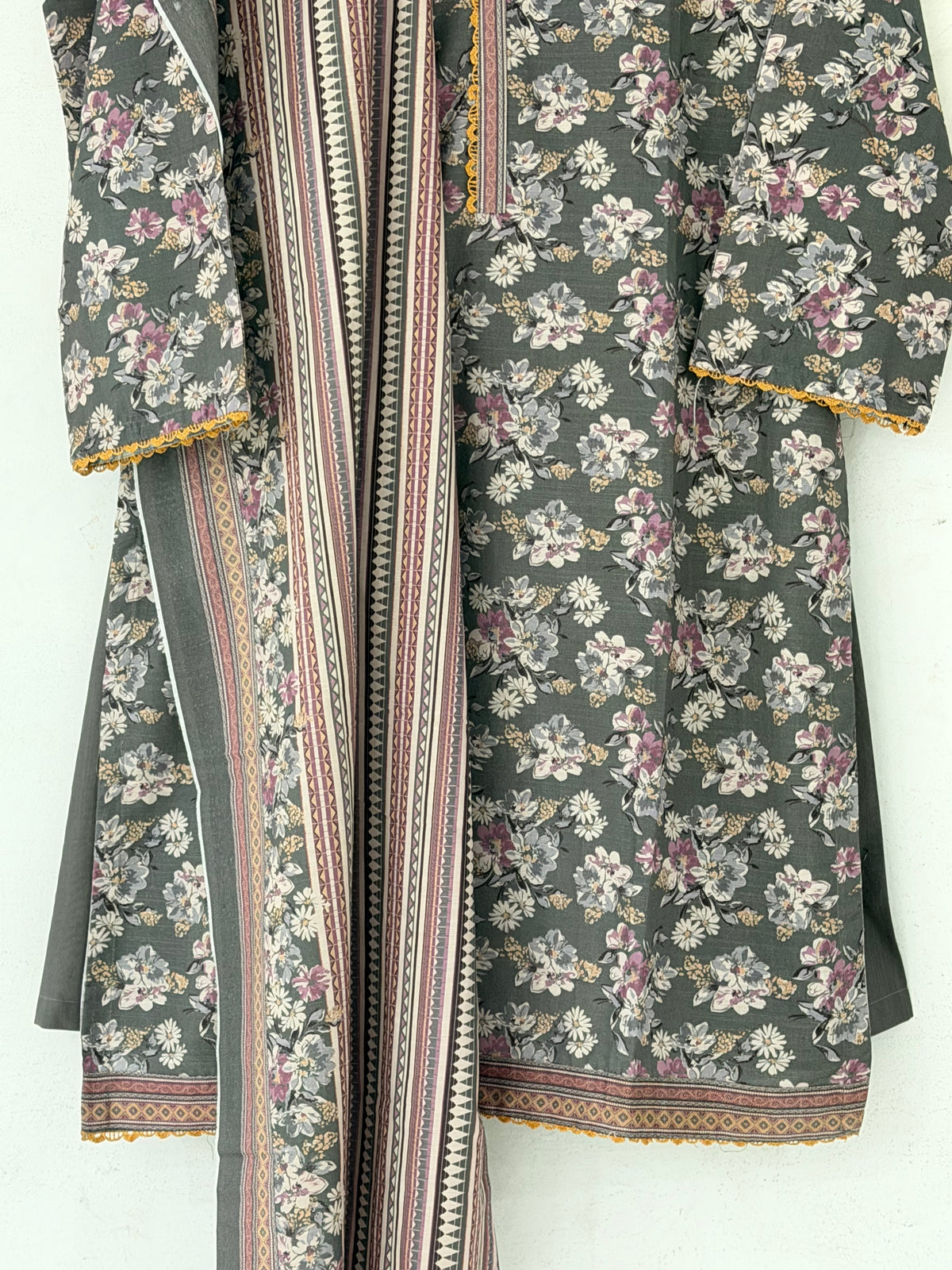 Bin Saeed Khaadar Charcoal Mauve Floral 3 Piece Stitched Suit