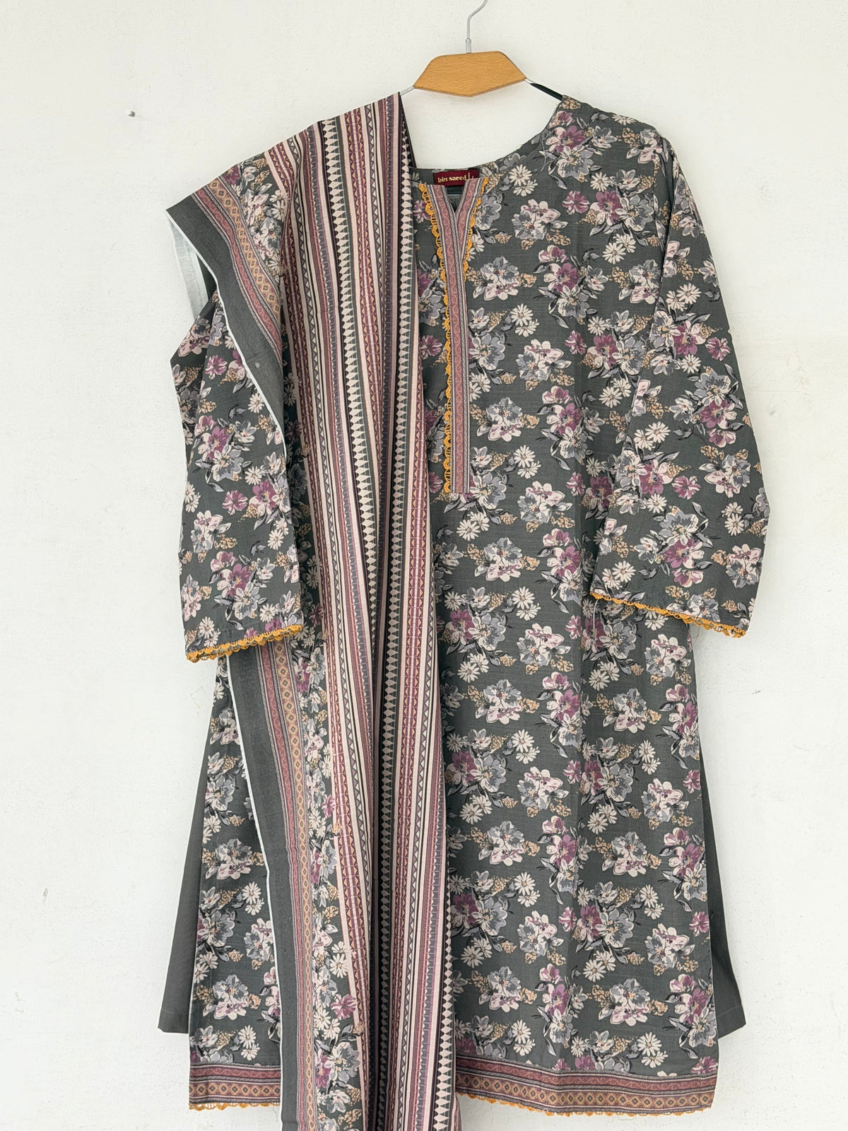 Bin Saeed Khaadar Charcoal Mauve Floral 3 Piece Stitched Suit
