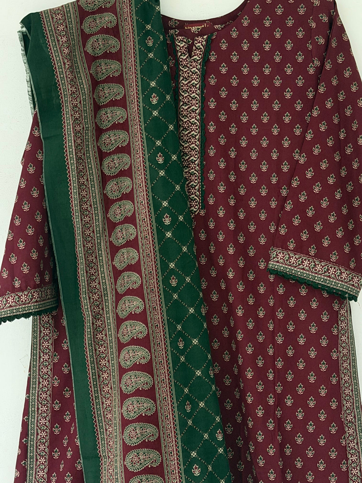 Bin Saeed Khaadar Maroon Green Paisley 3 Piece Stitched Suit