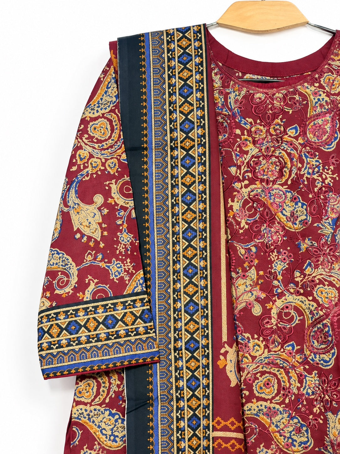 Maroon Dhanak suit - neckline and dupatta detail