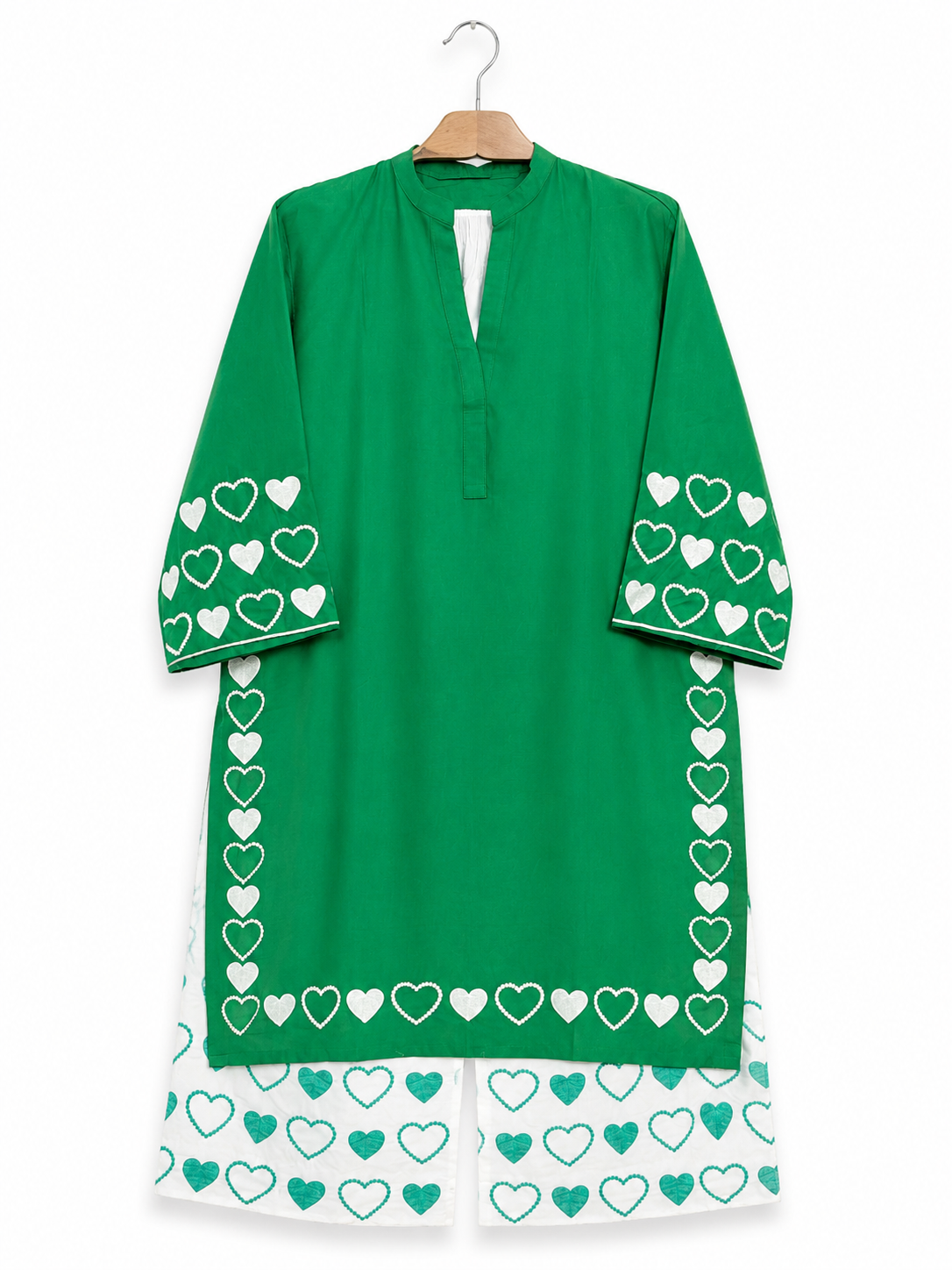Azadi Special – Green Heart Embroidery 2-Piece Cotton Suit | 14 August Collection