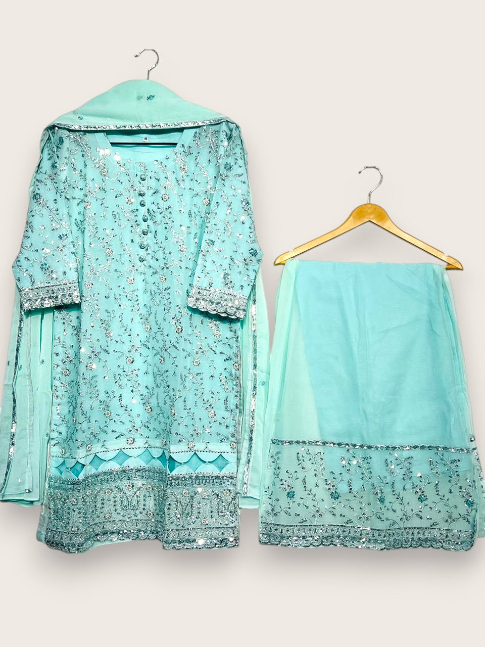 Premium Chiffon 3-Piece Suit – Stitched Medium | Yahyas