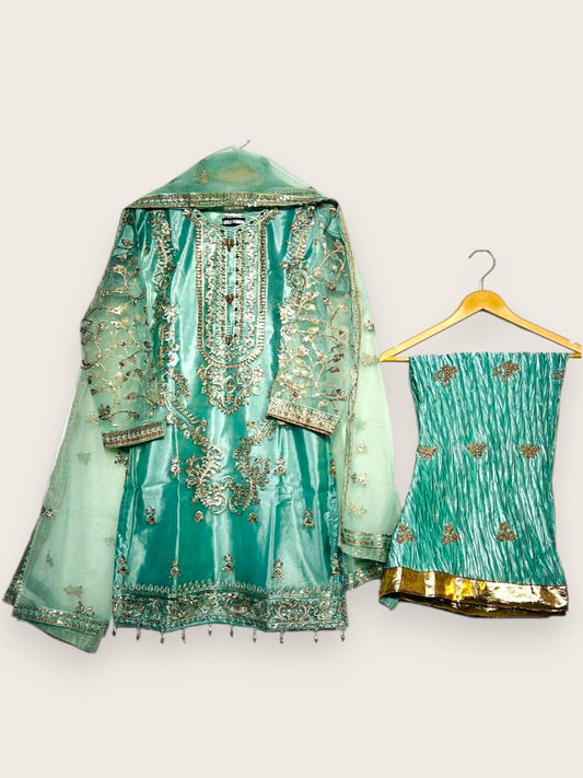 Premium Silk 3-Piece Suit – Stitched Medium | Yahyas