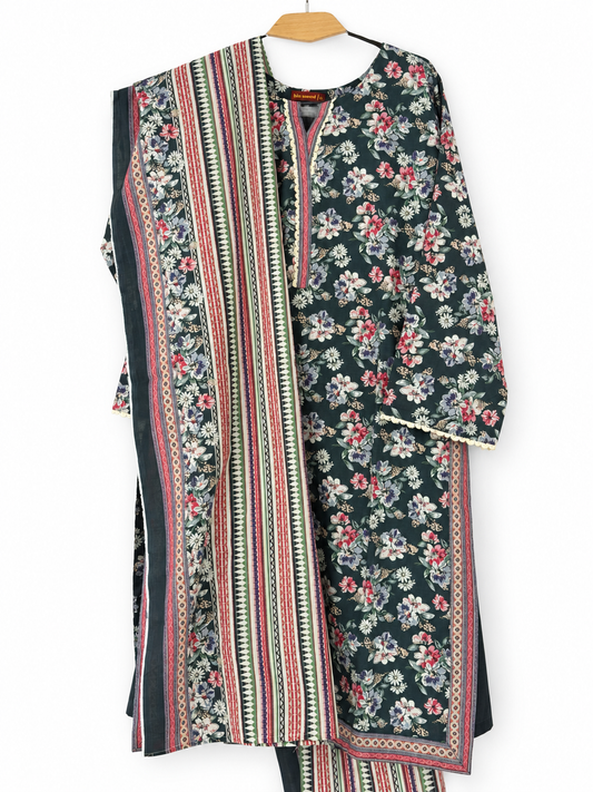 Bin Saeed Khaadar dark green pink floral 3 piece stitched suit clean front view