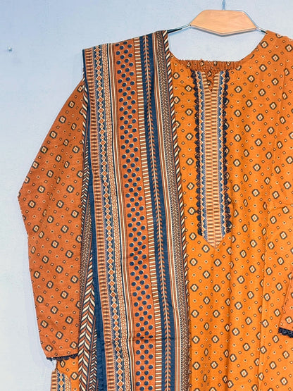 Polished neckline and dupatta detail of Bin Saeed mustard and navy Khaddar suit